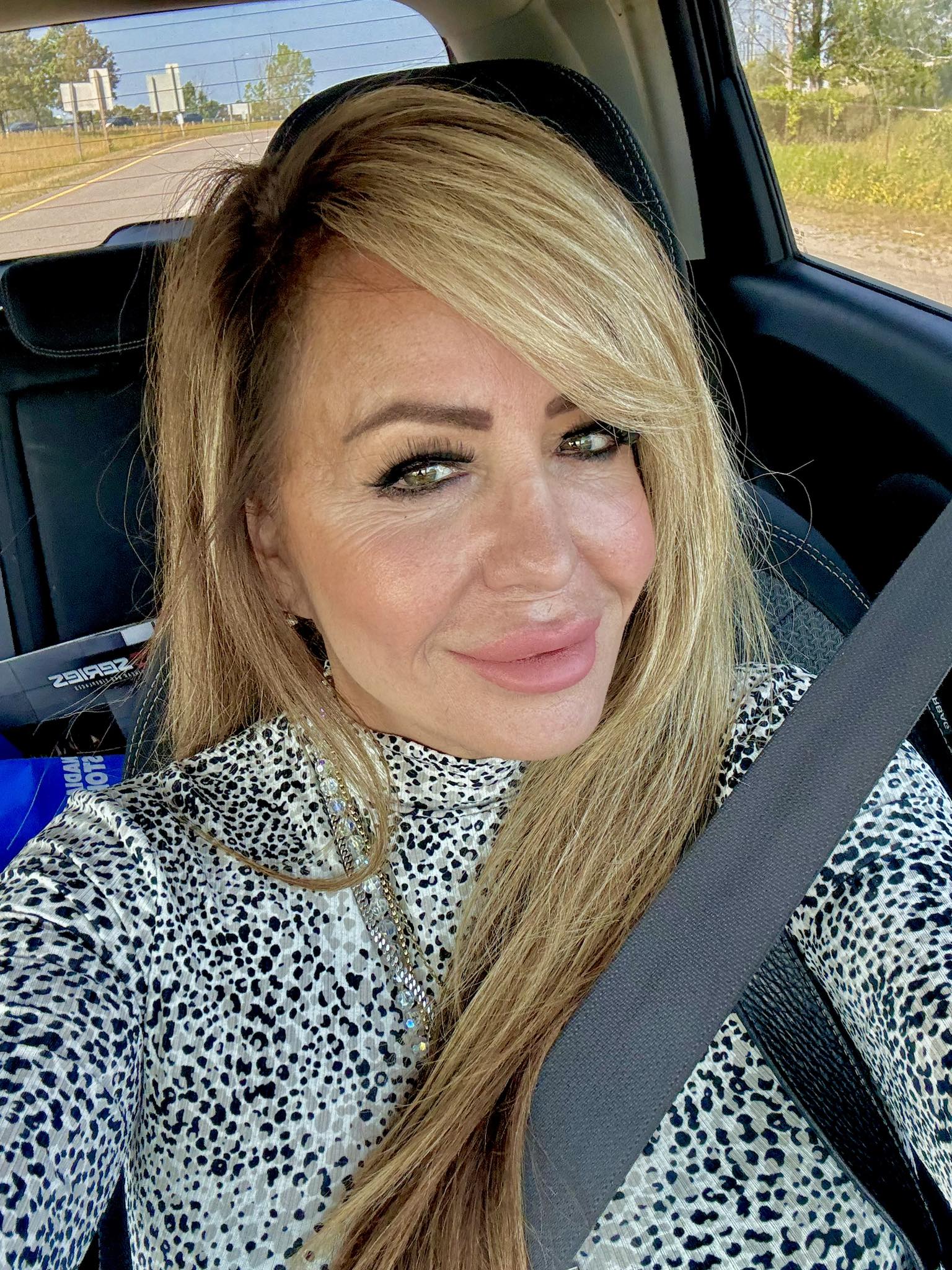 Shari Mac — The Keto Baking Mechanic